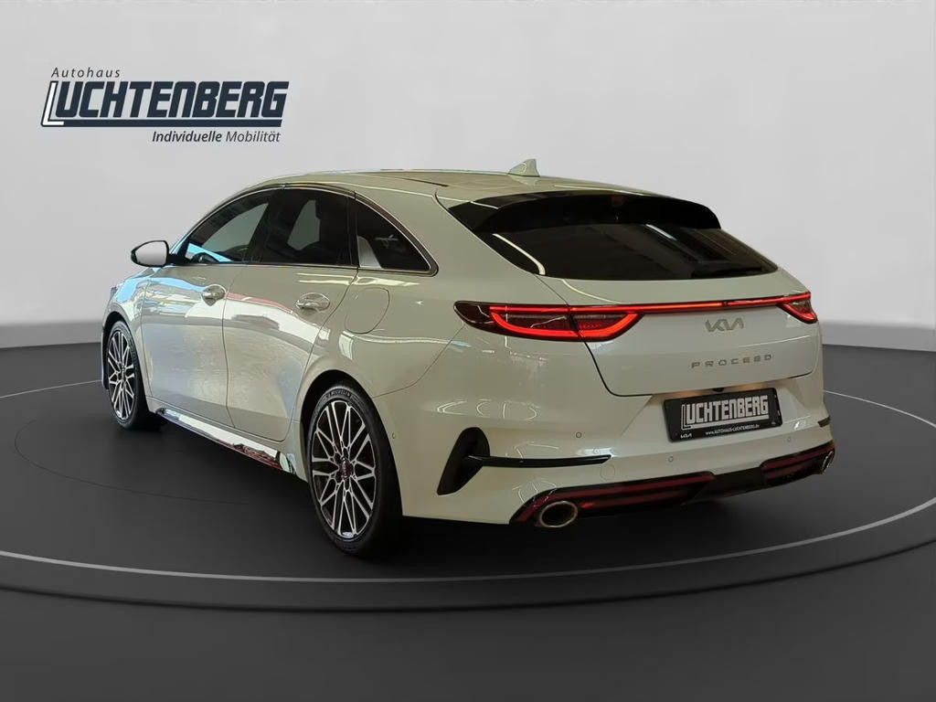 Kia ProCeed