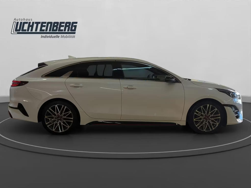 Kia ProCeed