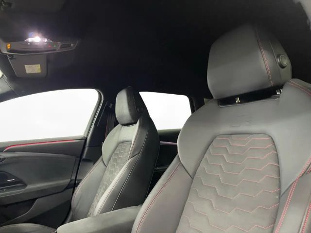 Audi S6 e-tron