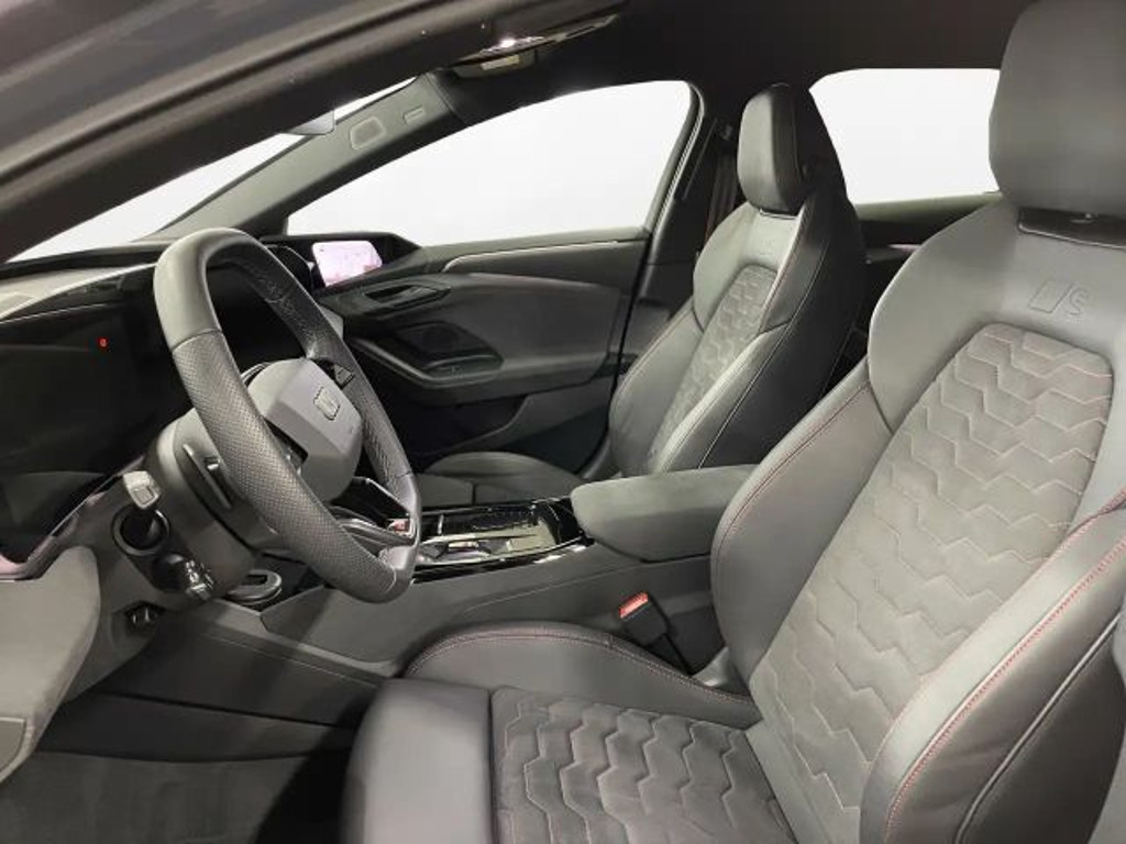 Audi S6 e-tron