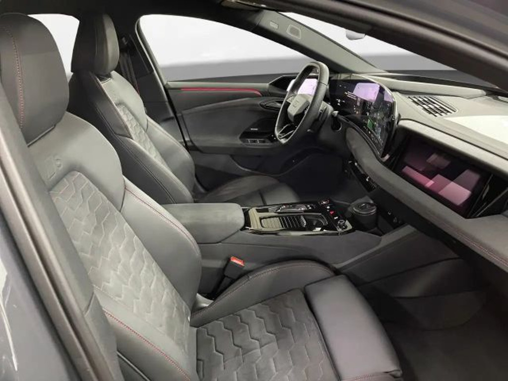 Audi S6 e-tron