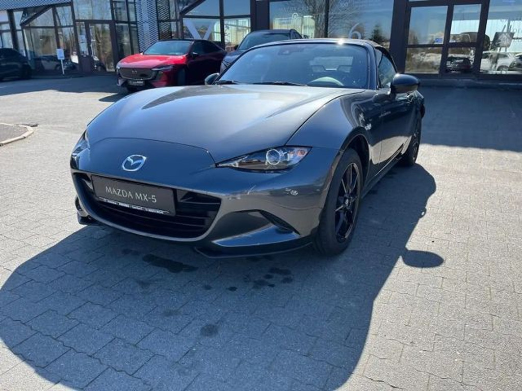 Mazda MX-5 SkyActiv Advantage