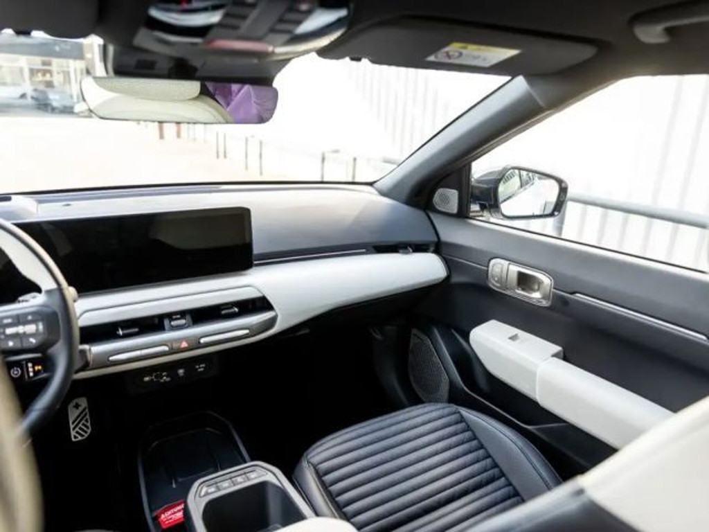 Kia EV4