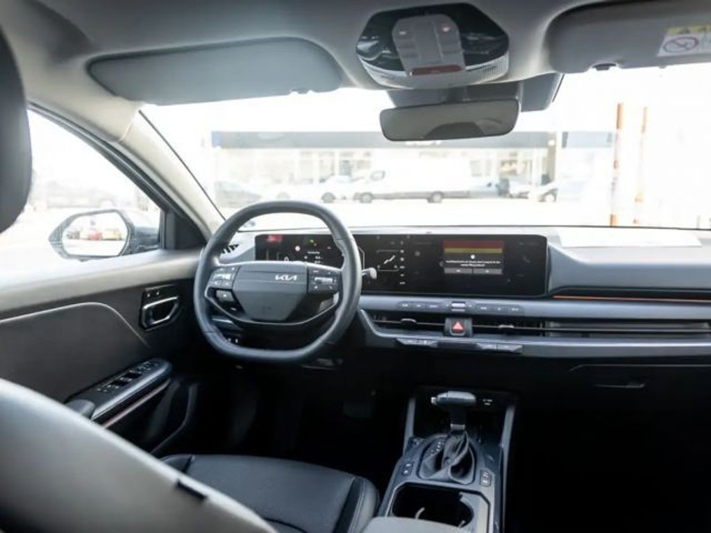 Kia K4