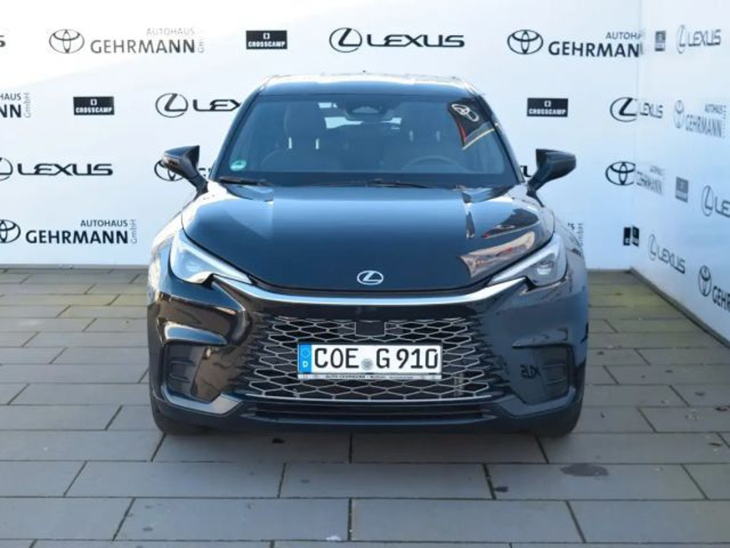 Lexus LBX