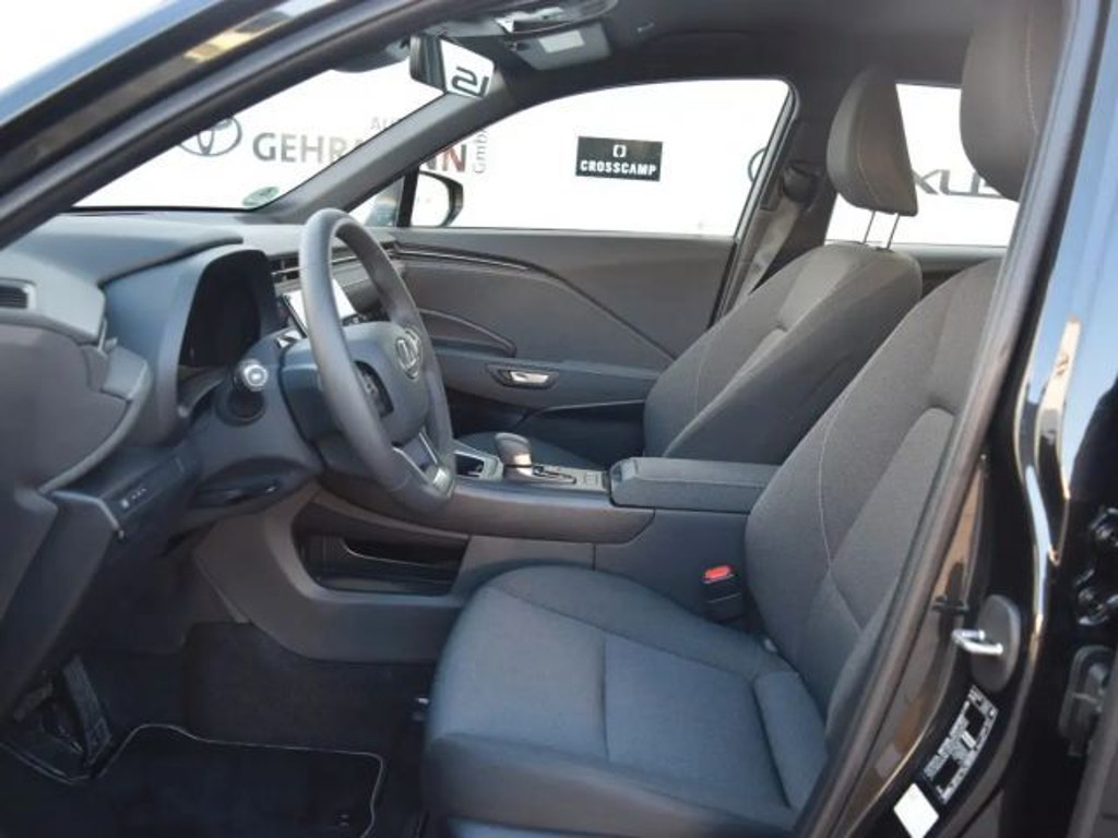 Lexus LBX