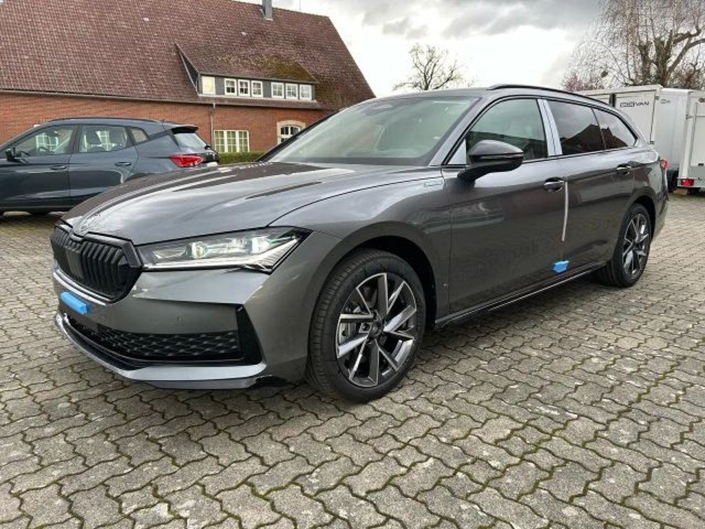 Skoda Superb Combi 4x4 Sportline 2.0 TDI