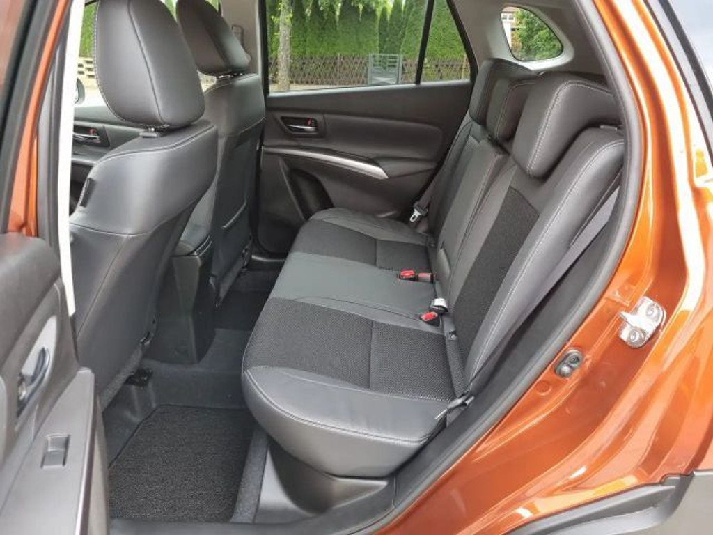 Suzuki S-Cross