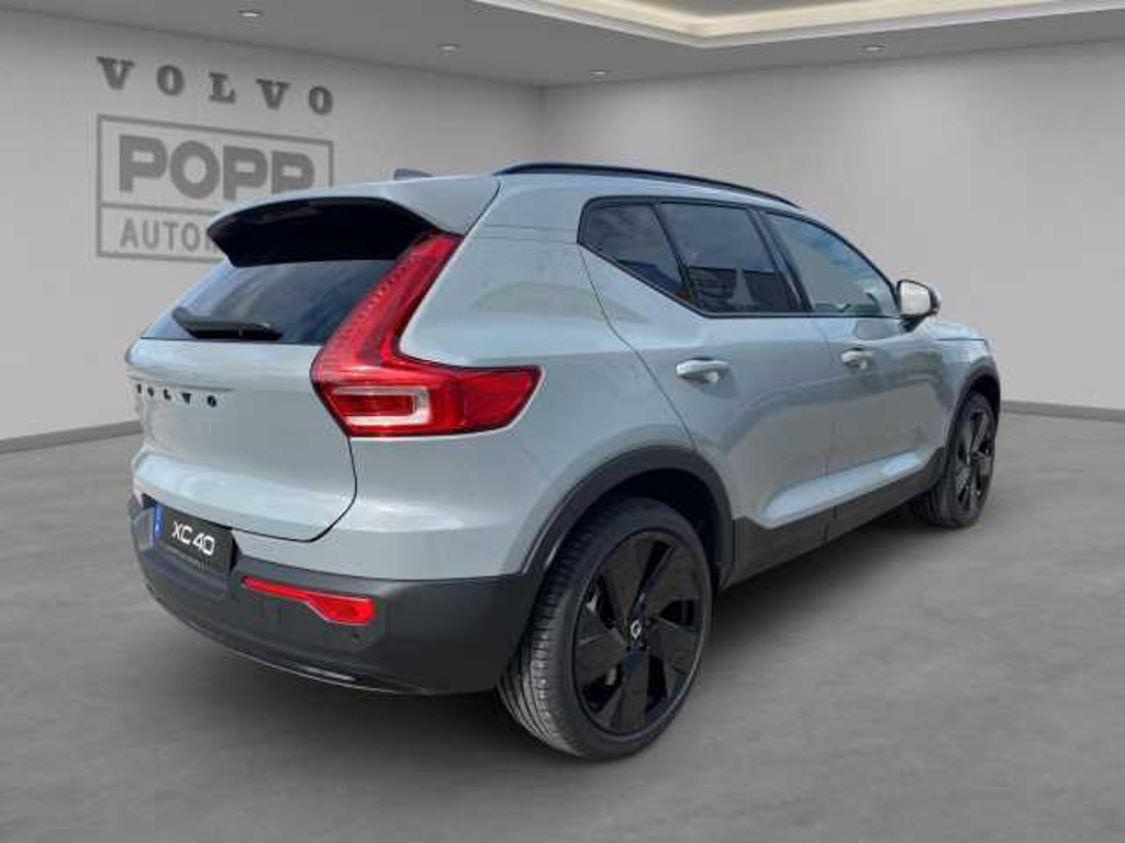Volvo EX40