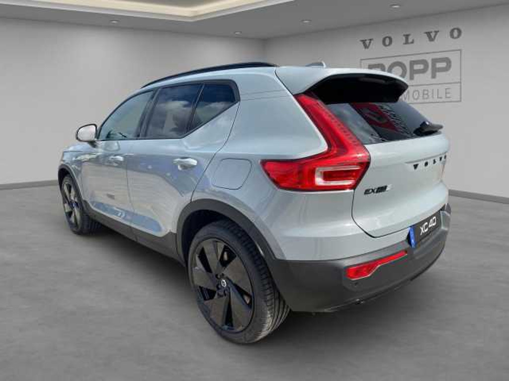 Volvo EX40