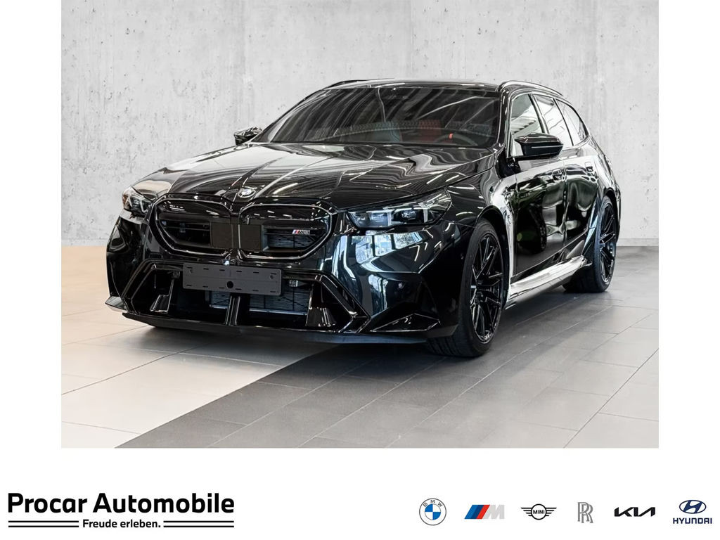 BMW M5 Touring PANO AHK DA PROF PA PROF 0,5%