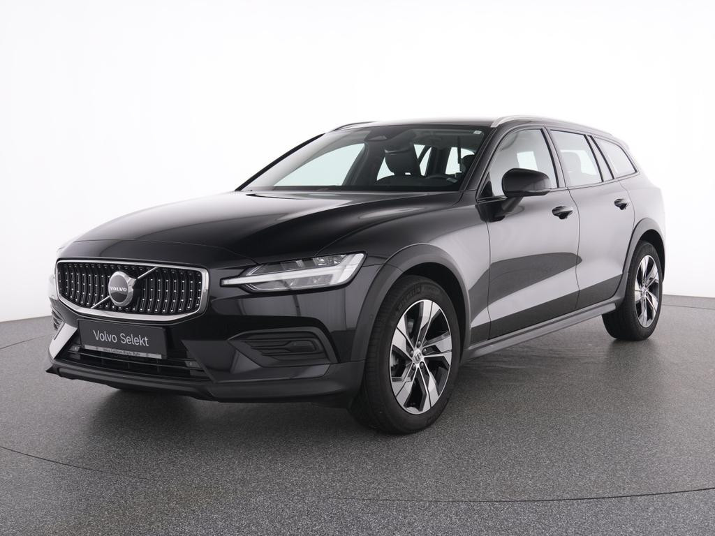 Volvo V60 Cross Country AWD Plus