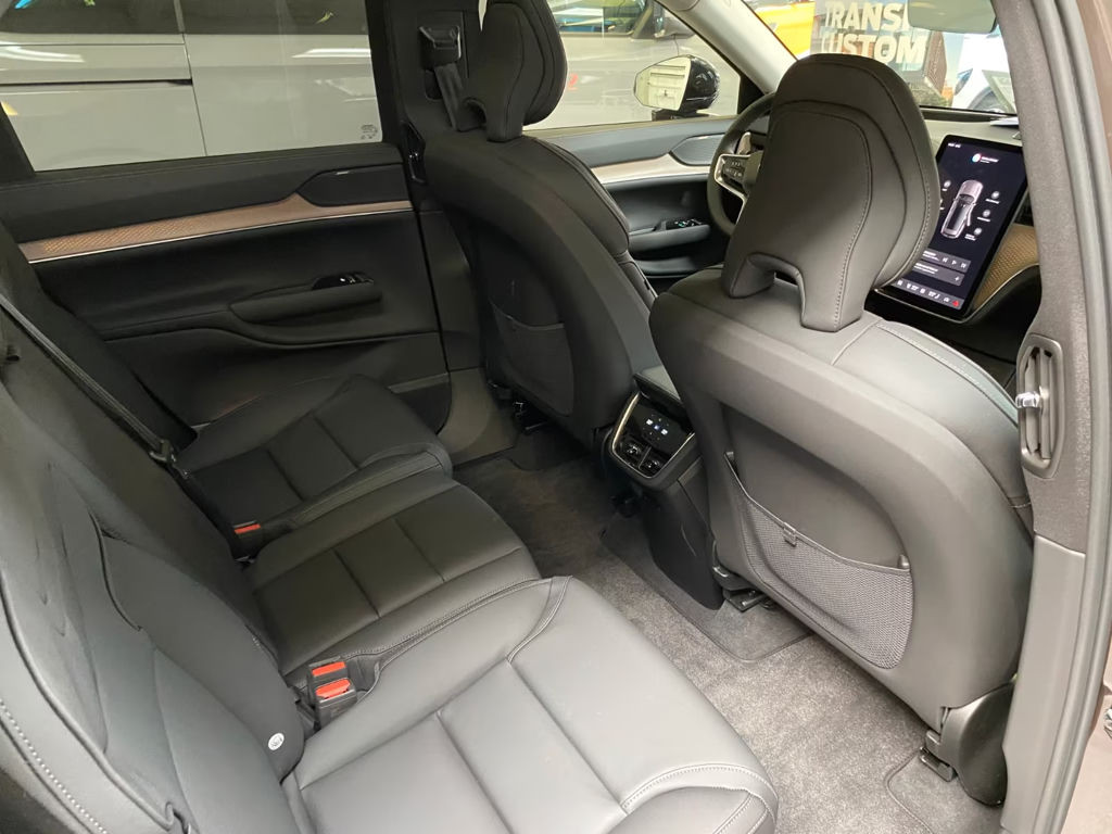 Volvo EX90
