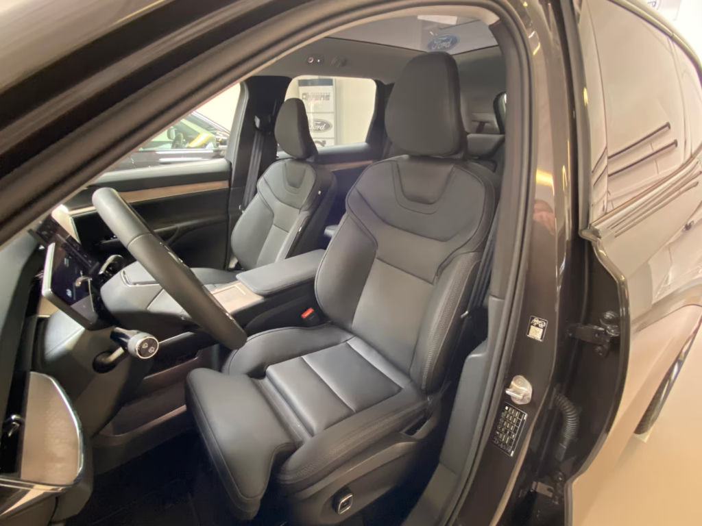 Volvo EX90