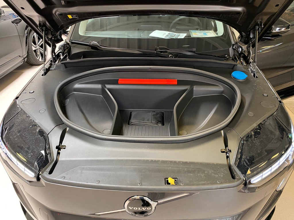 Volvo EX90