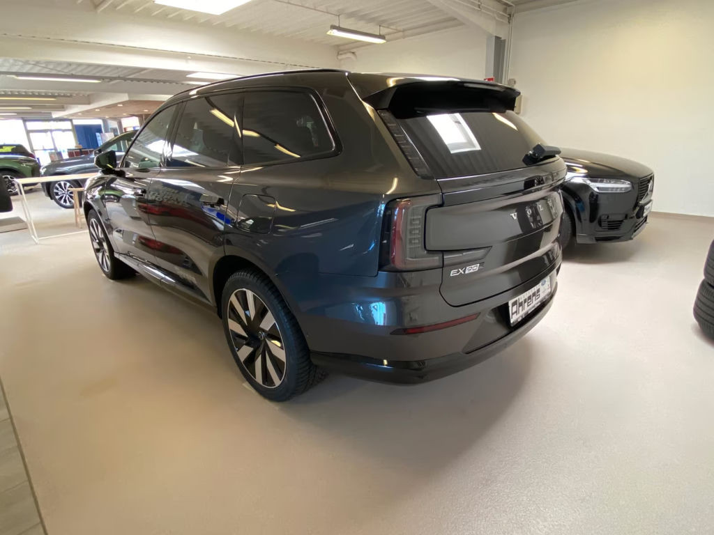 Volvo EX90