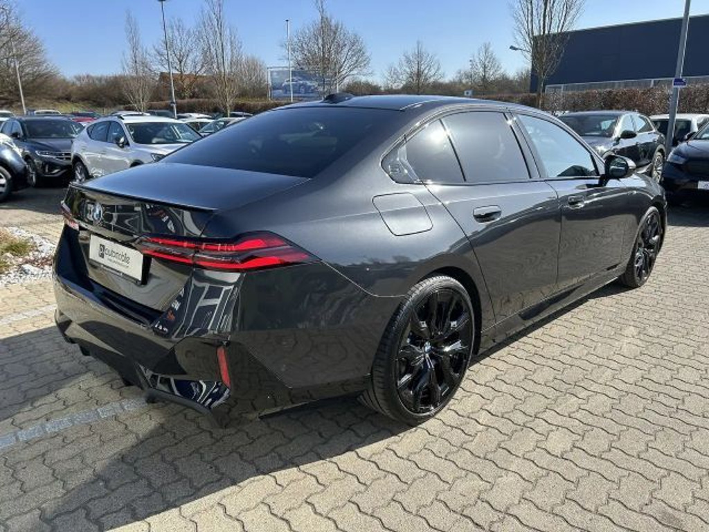 BMW 5 Serie 540 M-Sport xDrive Sedan 540d