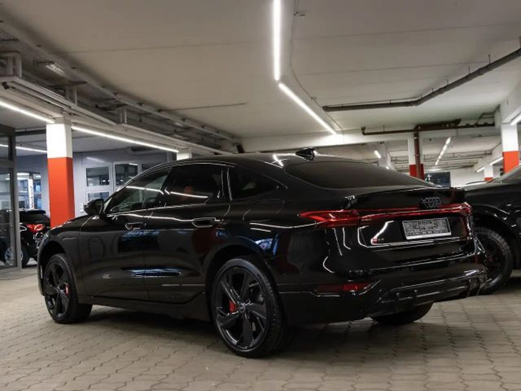 Audi S6 e-tron