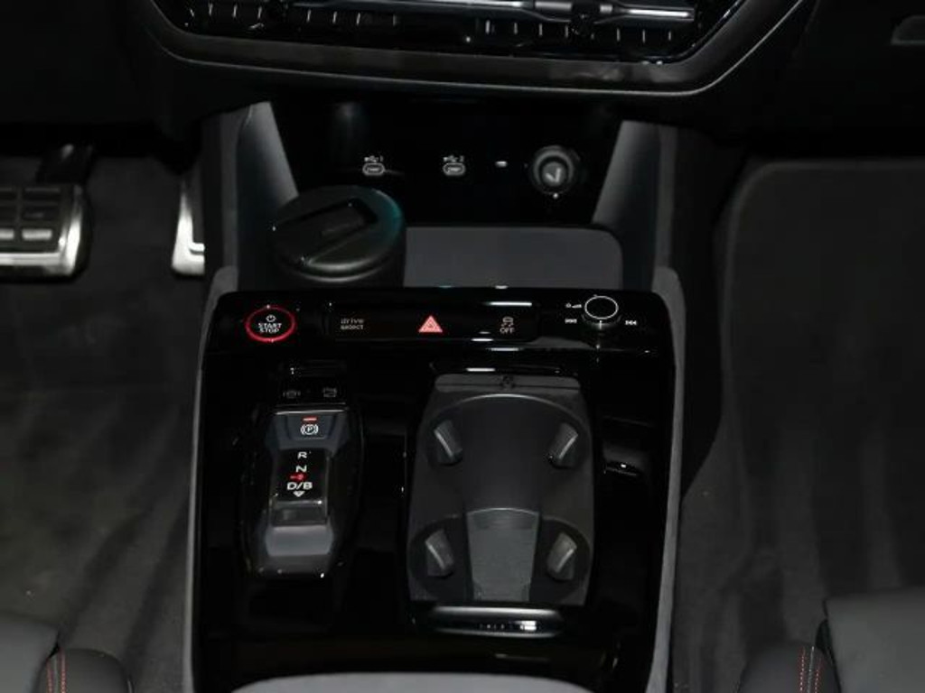 Audi S6 e-tron