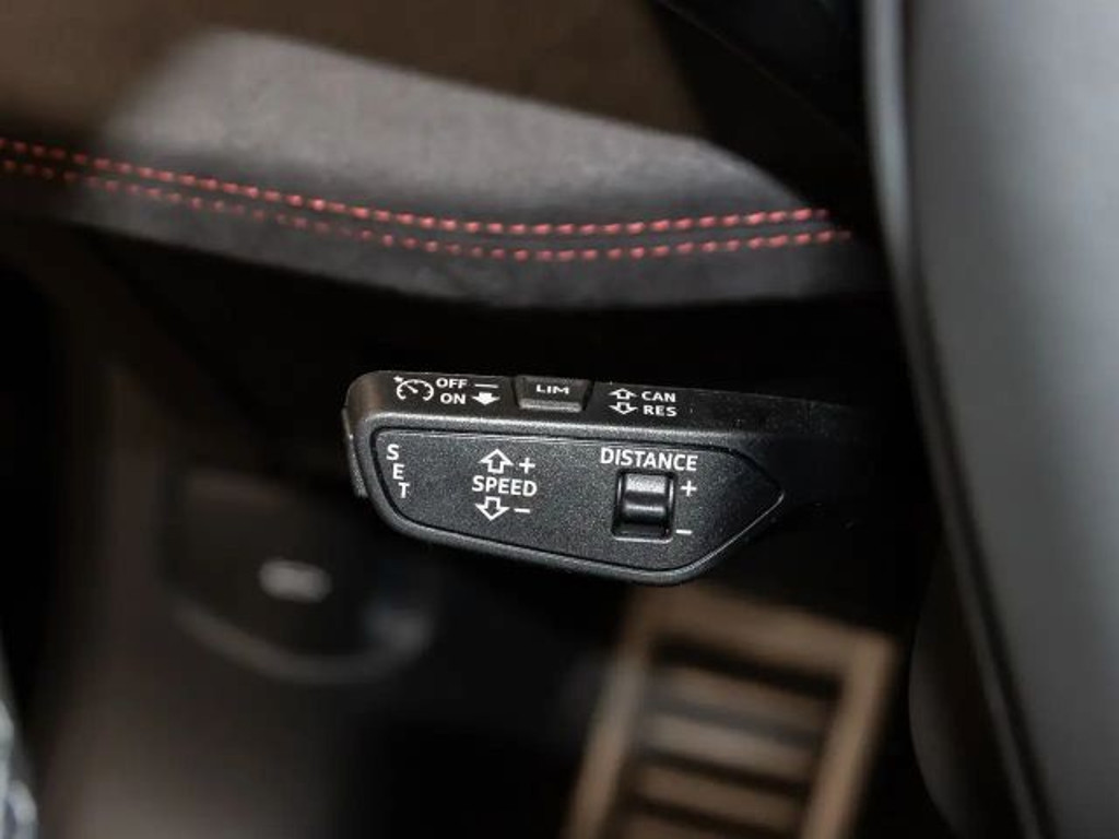 Audi S6 e-tron