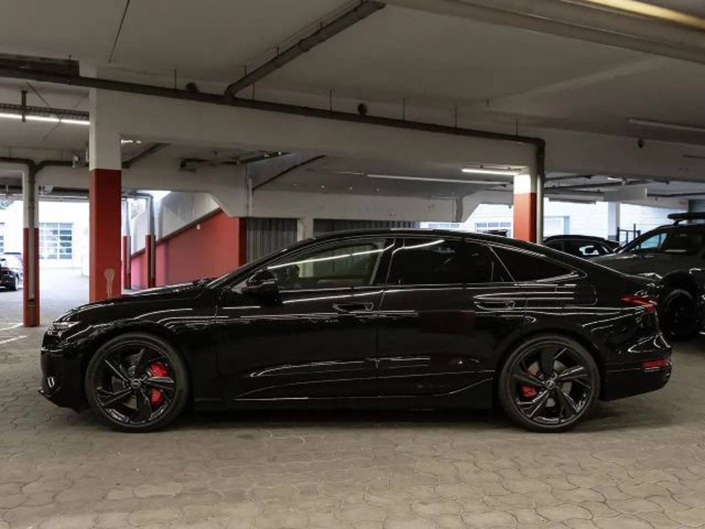 Audi S6 e-tron