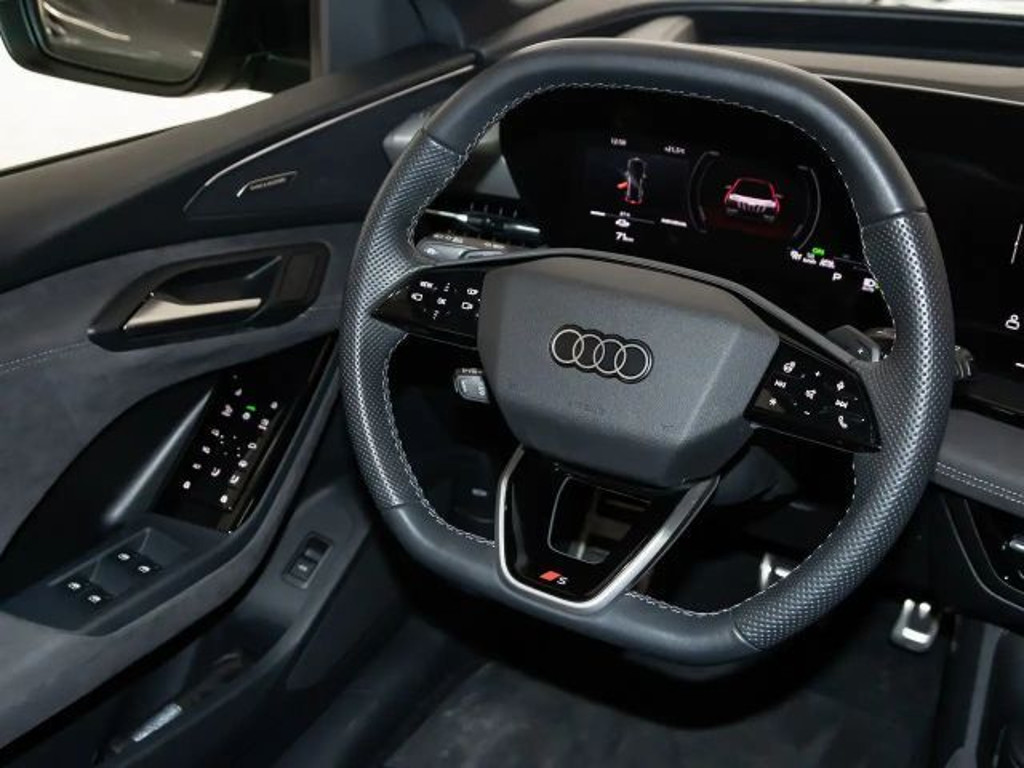 Audi SQ6 e-tron