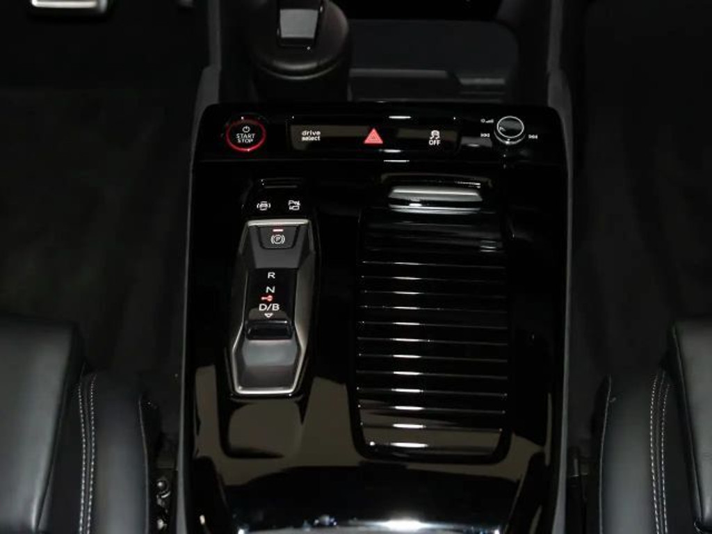 Audi SQ6 e-tron