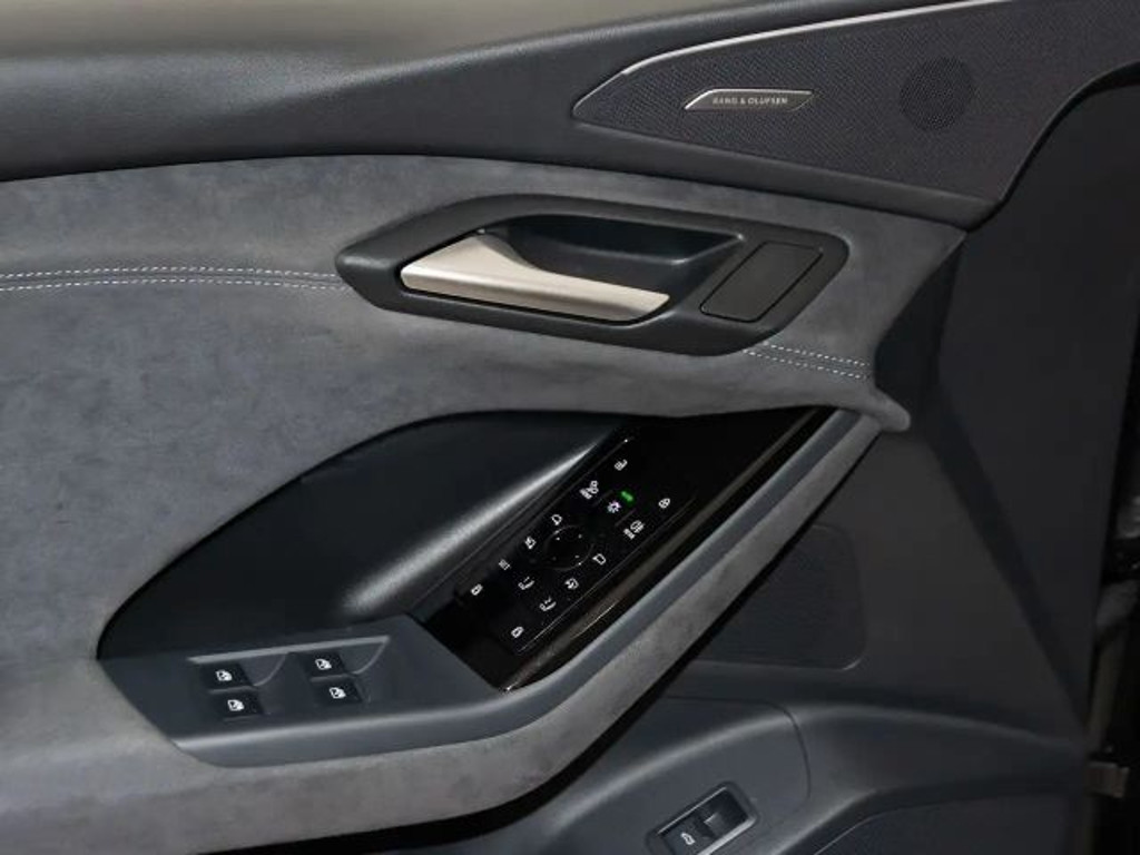 Audi SQ6 e-tron
