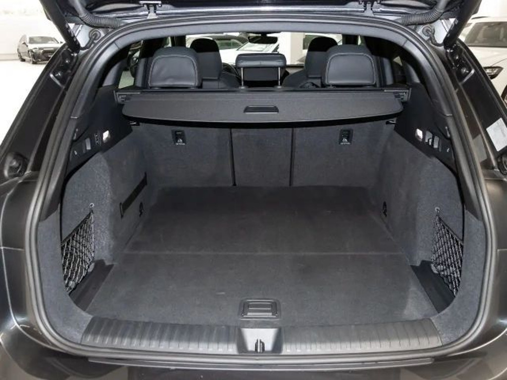 Audi SQ6 e-tron