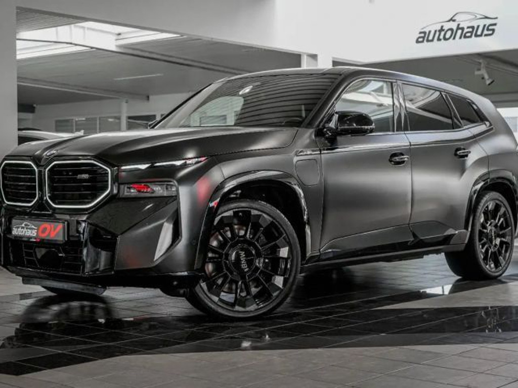 BMW XM