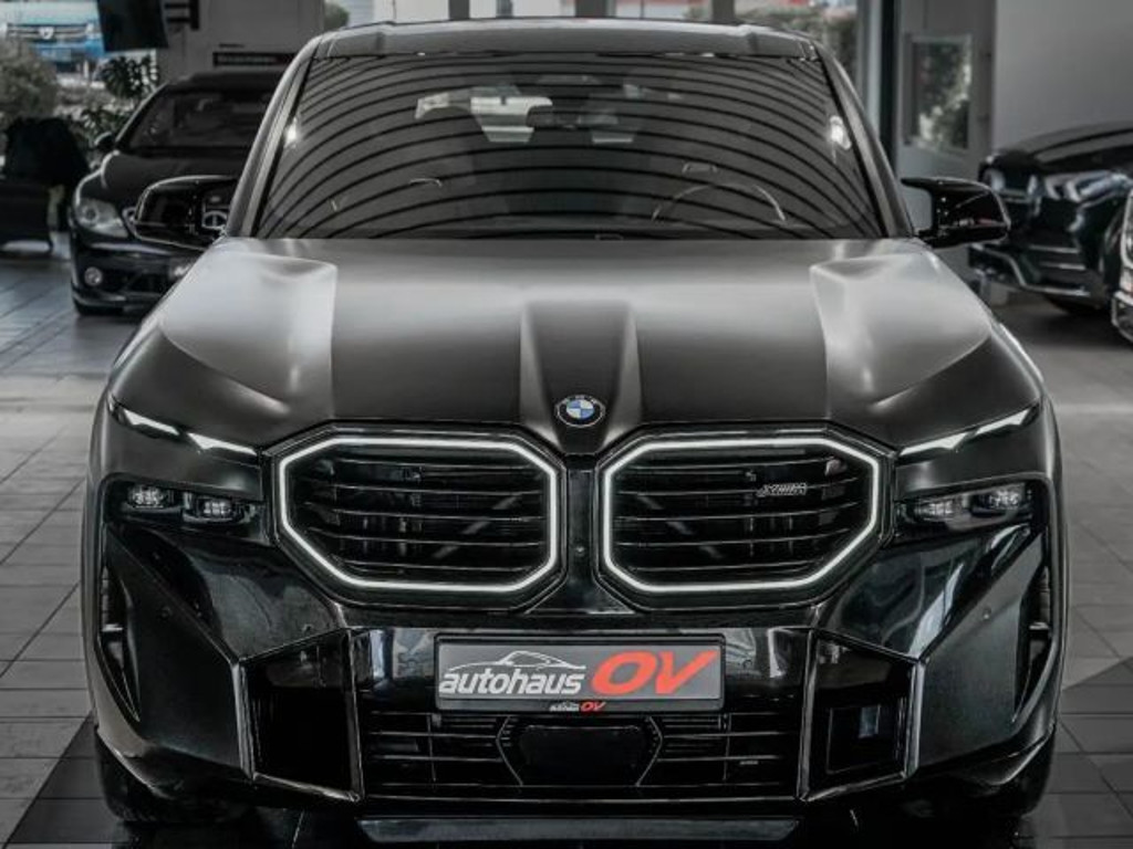 BMW XM