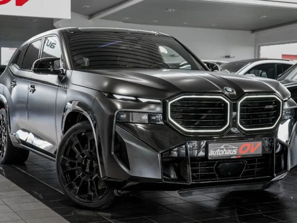 BMW XM