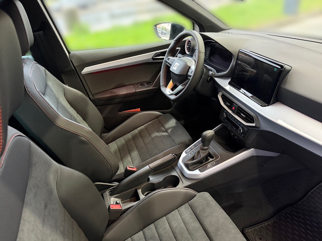 Seat Arona