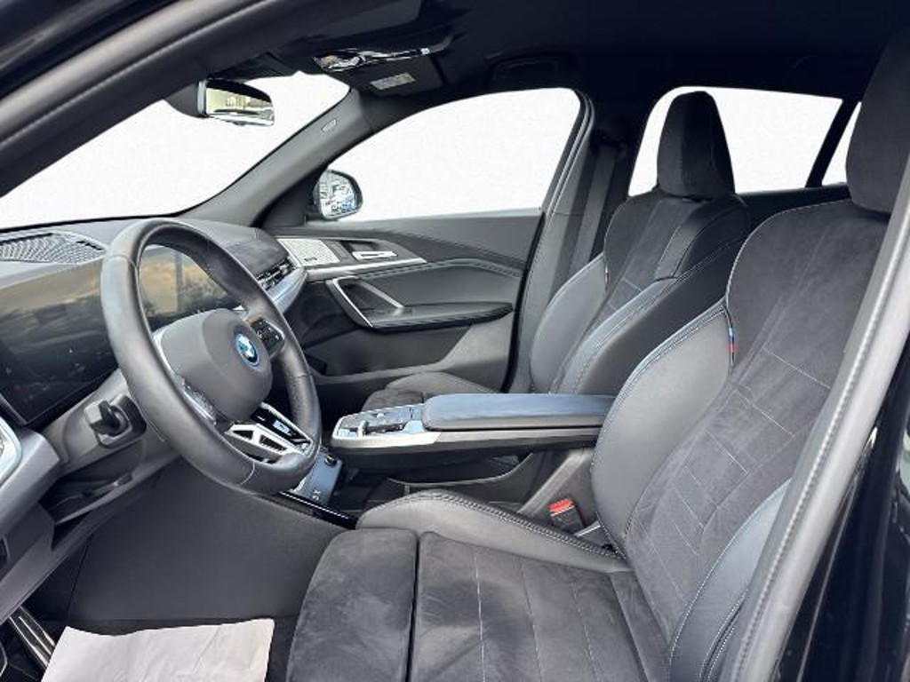 BMW iX2