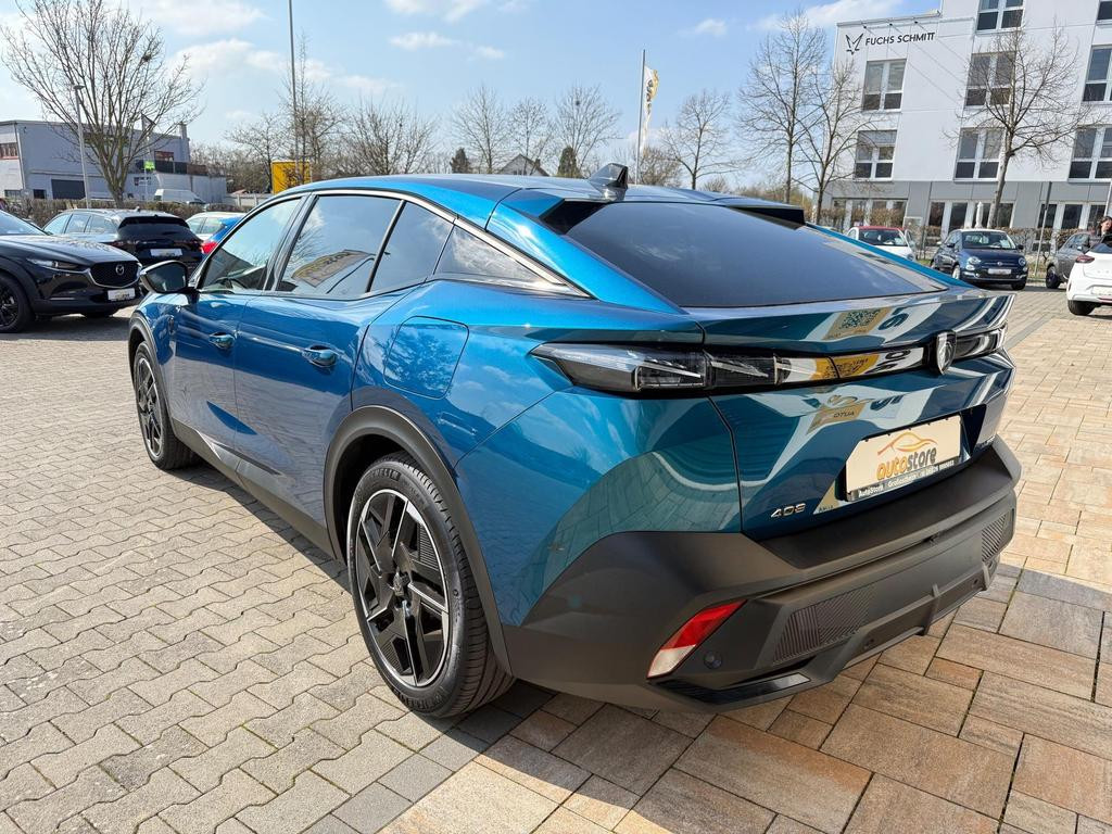 Peugeot 408