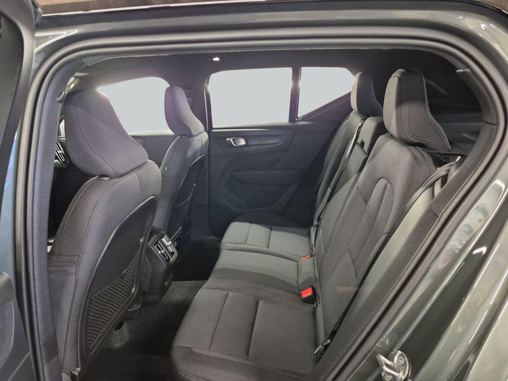 Volvo EX40