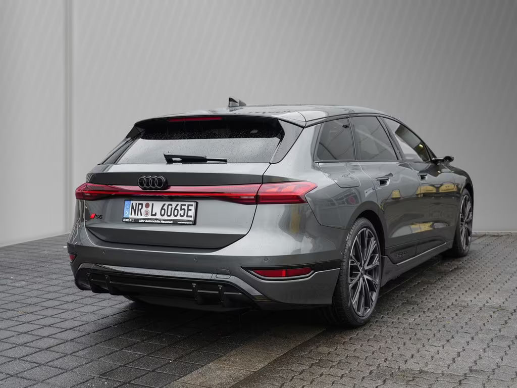 Audi S6 e-tron