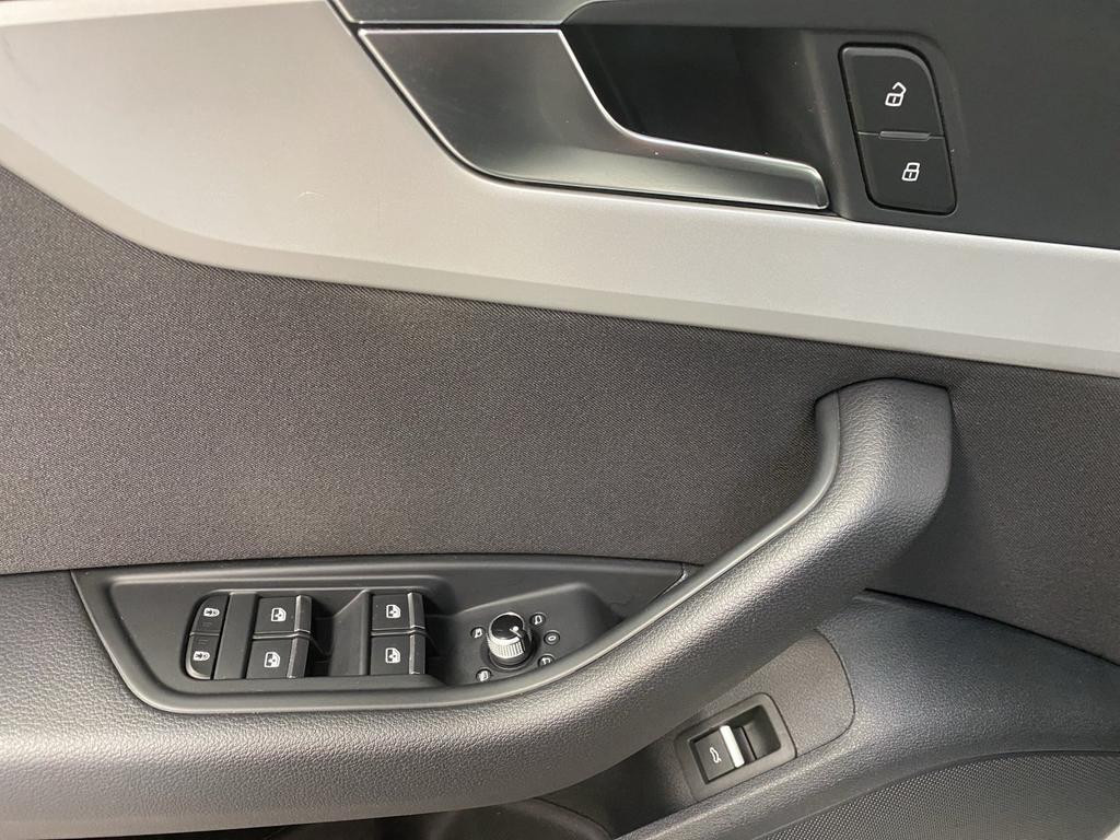 Audi A4 Avant S-Line 2.0 TDI