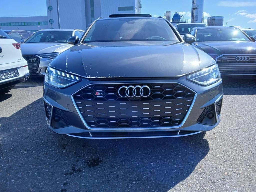 Audi S4