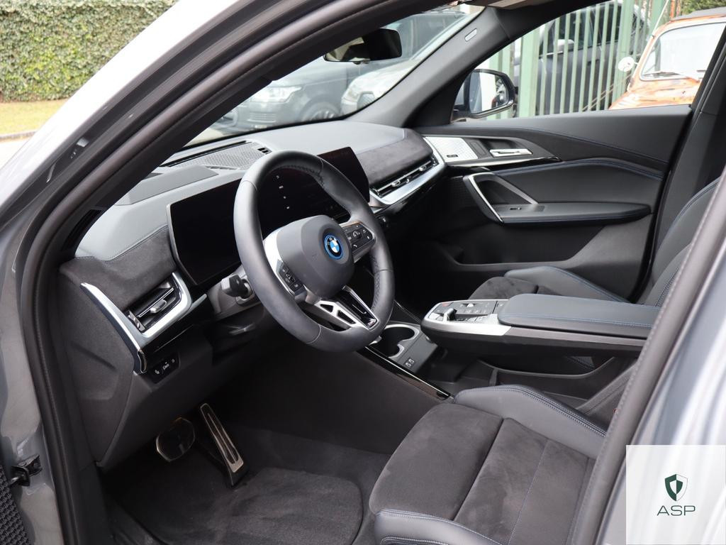 BMW iX2