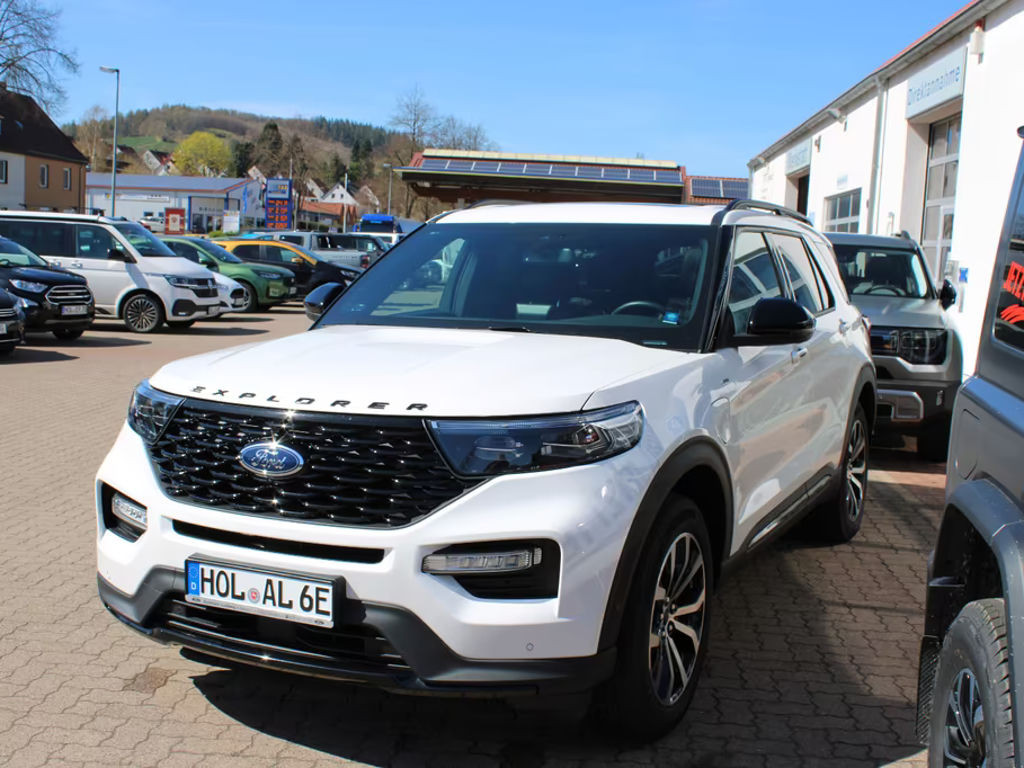 Ford Explorer