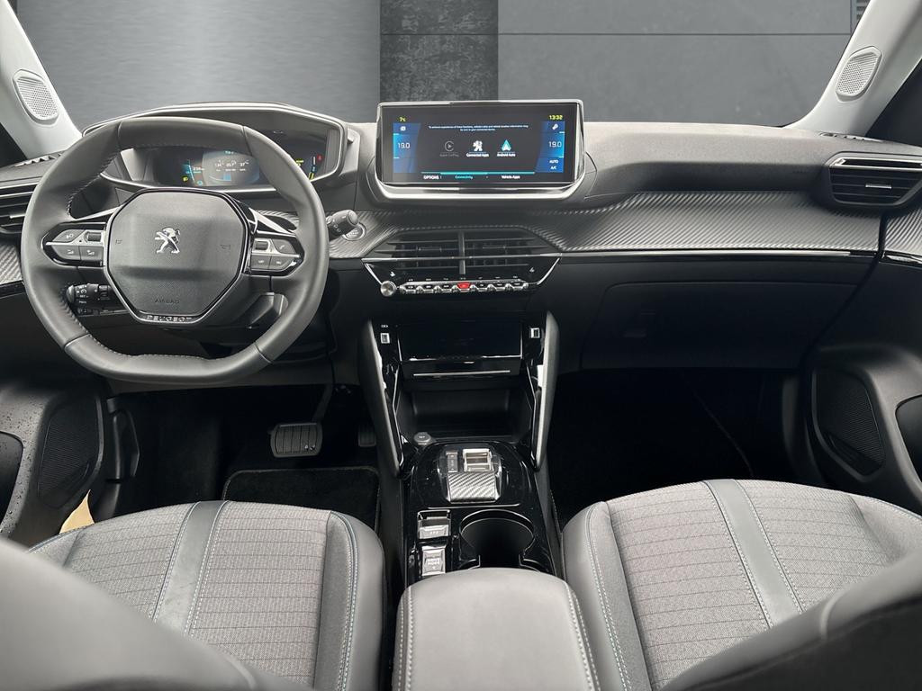 Peugeot e-2008