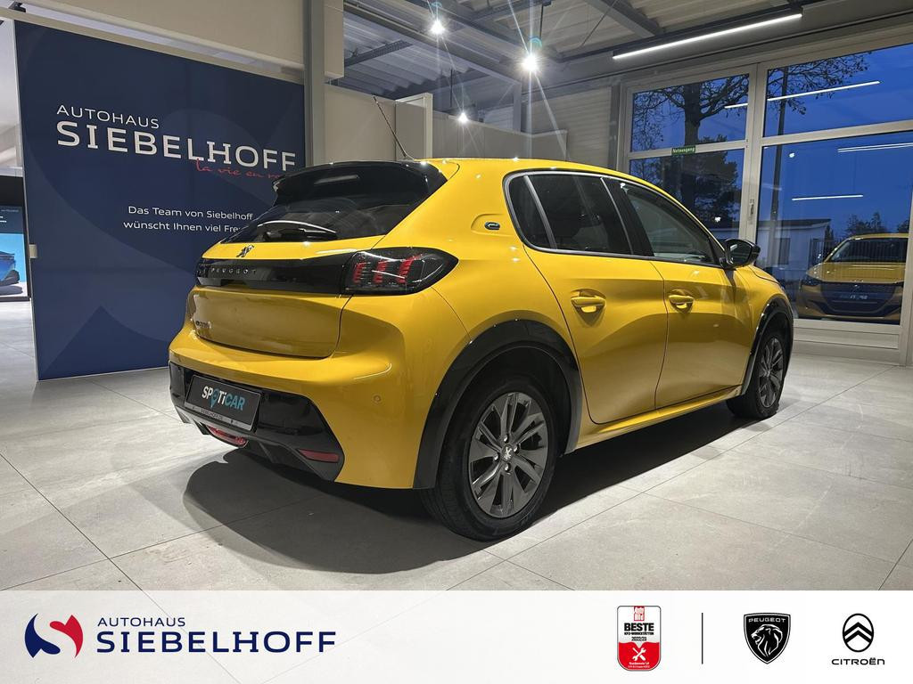 Peugeot e-208