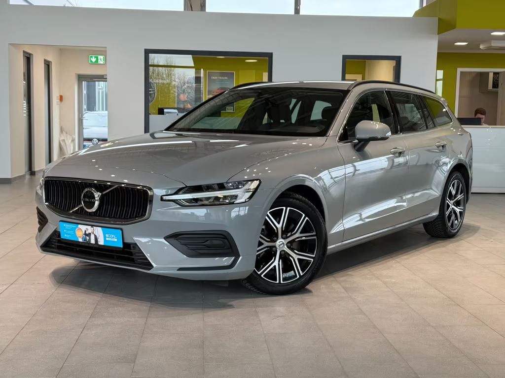 Volvo V60 Safety Assistance*Anhängerkupplung*Winterpaket
