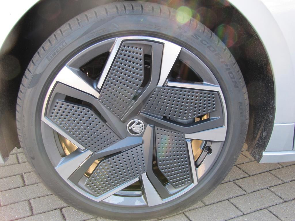 Skoda Enyaq iV