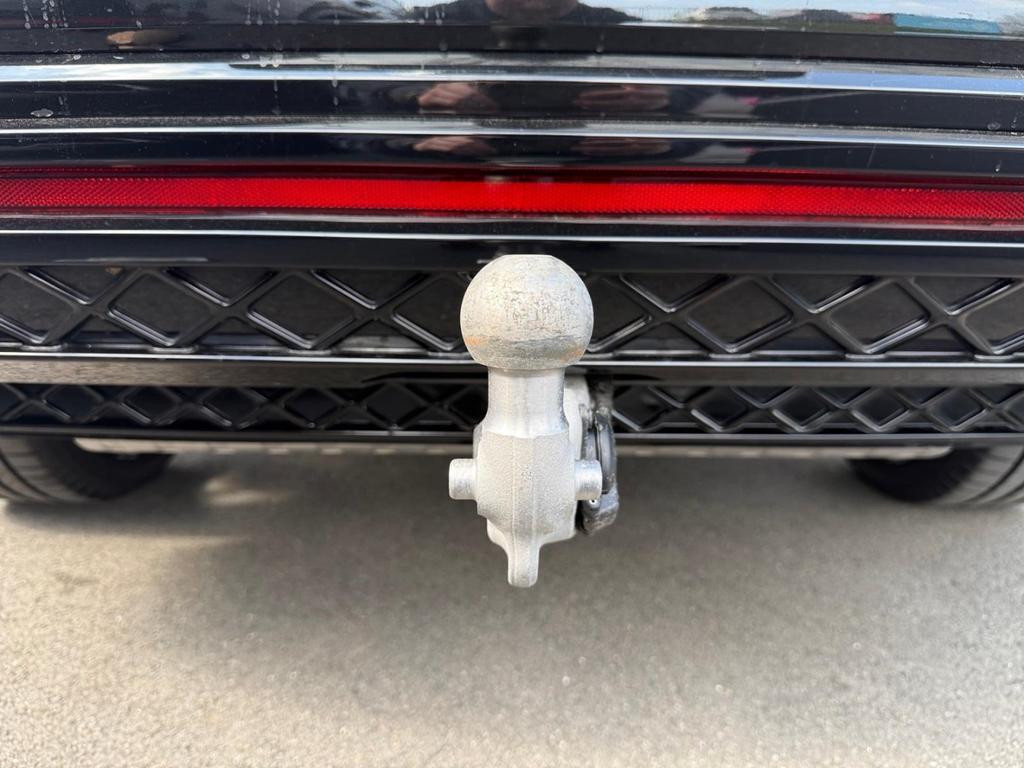 Volkswagen Touareg 4Motion R-Line