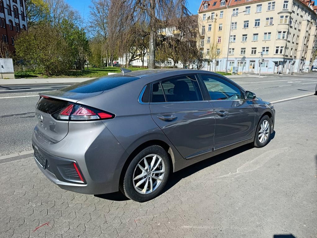 Hyundai Ioniq