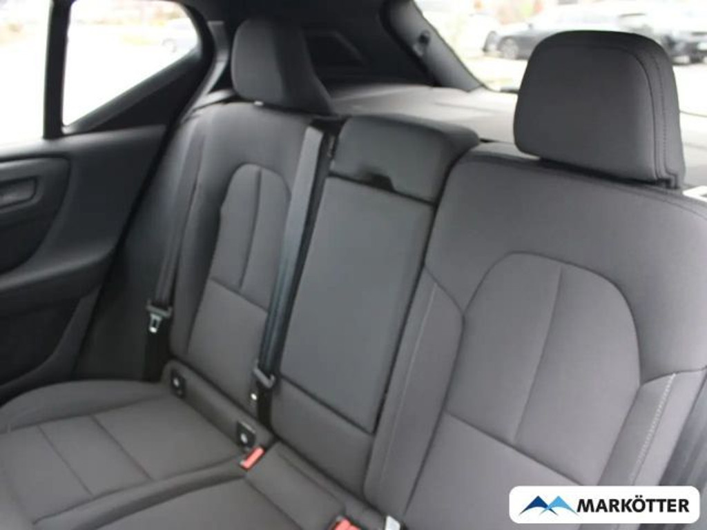 Volvo EX40
