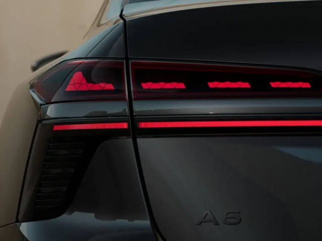Audi A6 e-tron