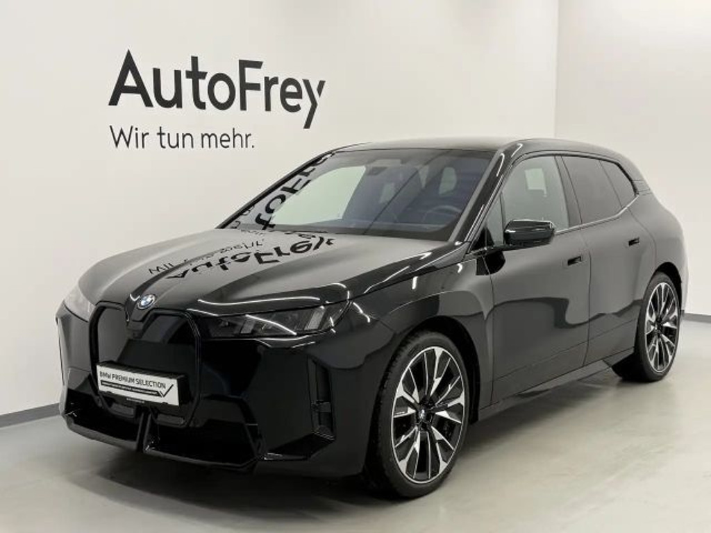 BMW iX xDrive60
